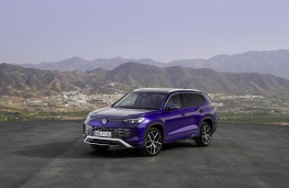 Volkswagen Tayron, 2025, front